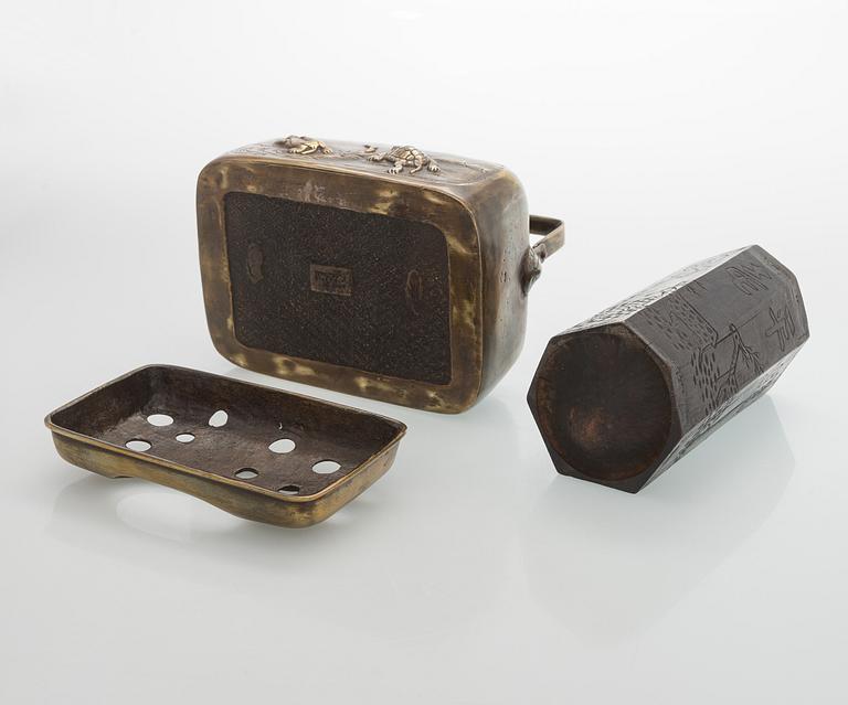 Esineitä, 3 kpl, Japani ja Kiina, 1900-luvun alku.