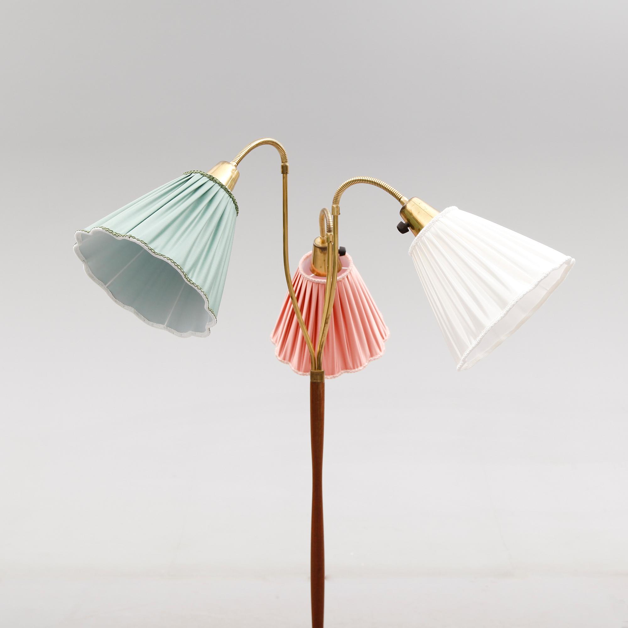 GOLVLAMPA, 1900-talets mitt.