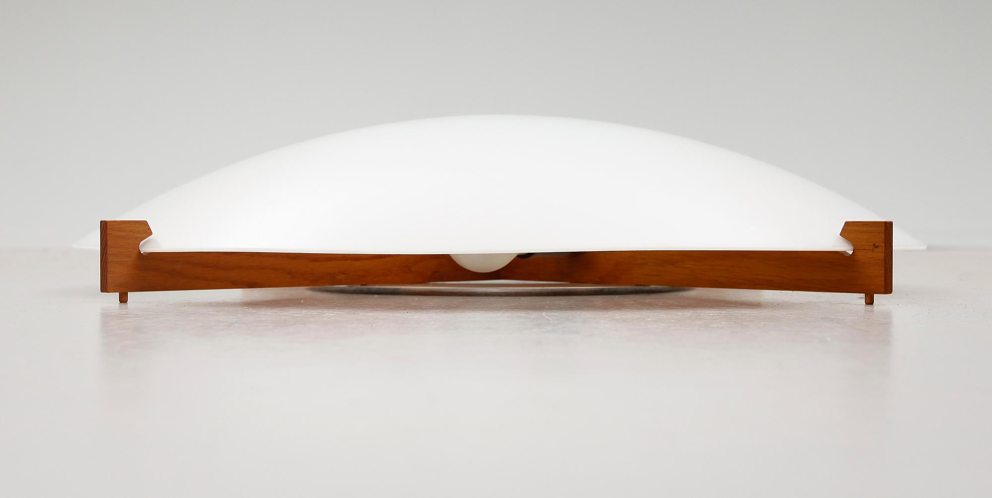 TAKLAMPA, "Plafo", Uno & Östen Kristiansson för Luxus. Diameter 65 cm.
