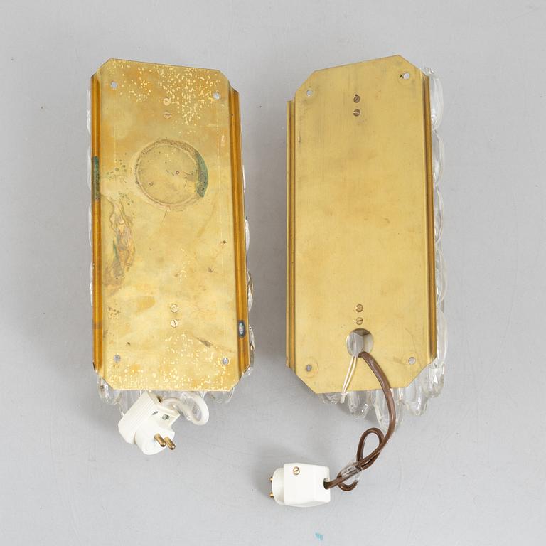 Carl Fagerlund, a pair of wall lamps, model 2355/111, Orrefors.