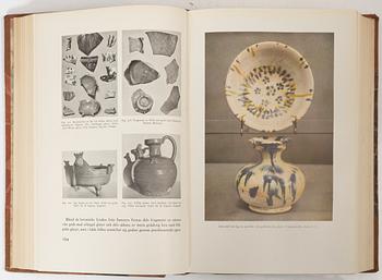 Osvald Sirén, "Chinese Art over Three Millennia", vol I-II, Stockholm 1942 and 1943.