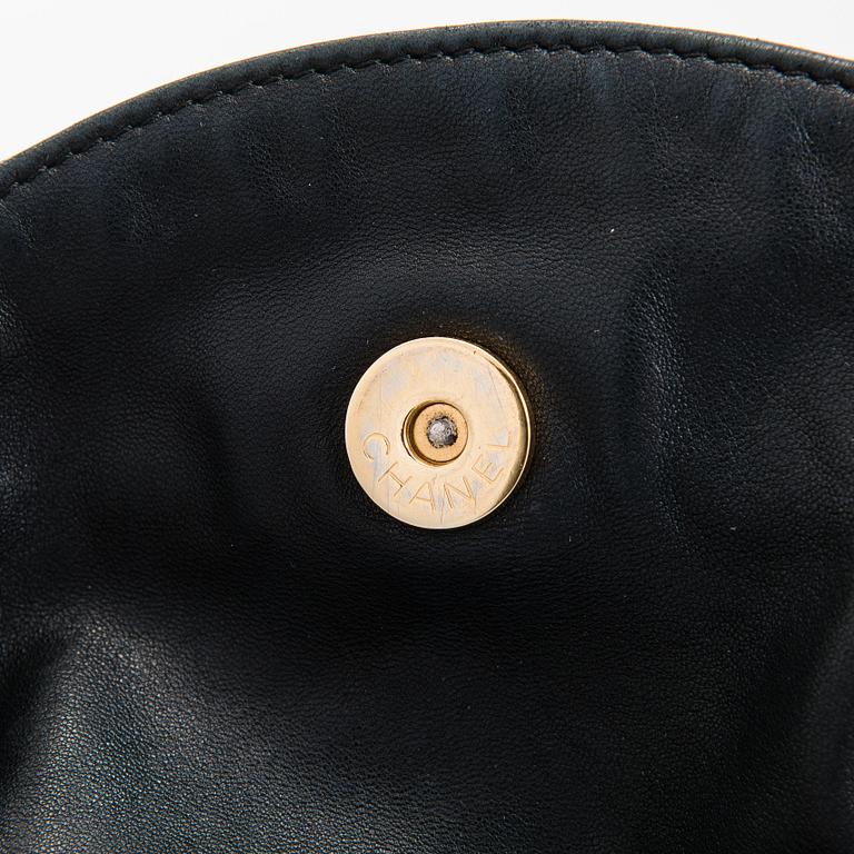Chanel, an 'Olsen' hobo shoulder bag, 2002-2003.