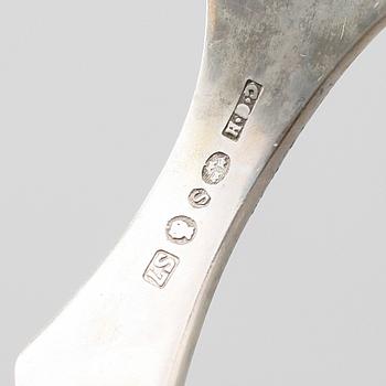 FISKBESTICK, 24 delar, silver, CG Hallberg, Stockholm 1920. Vikt ca 1409 g.