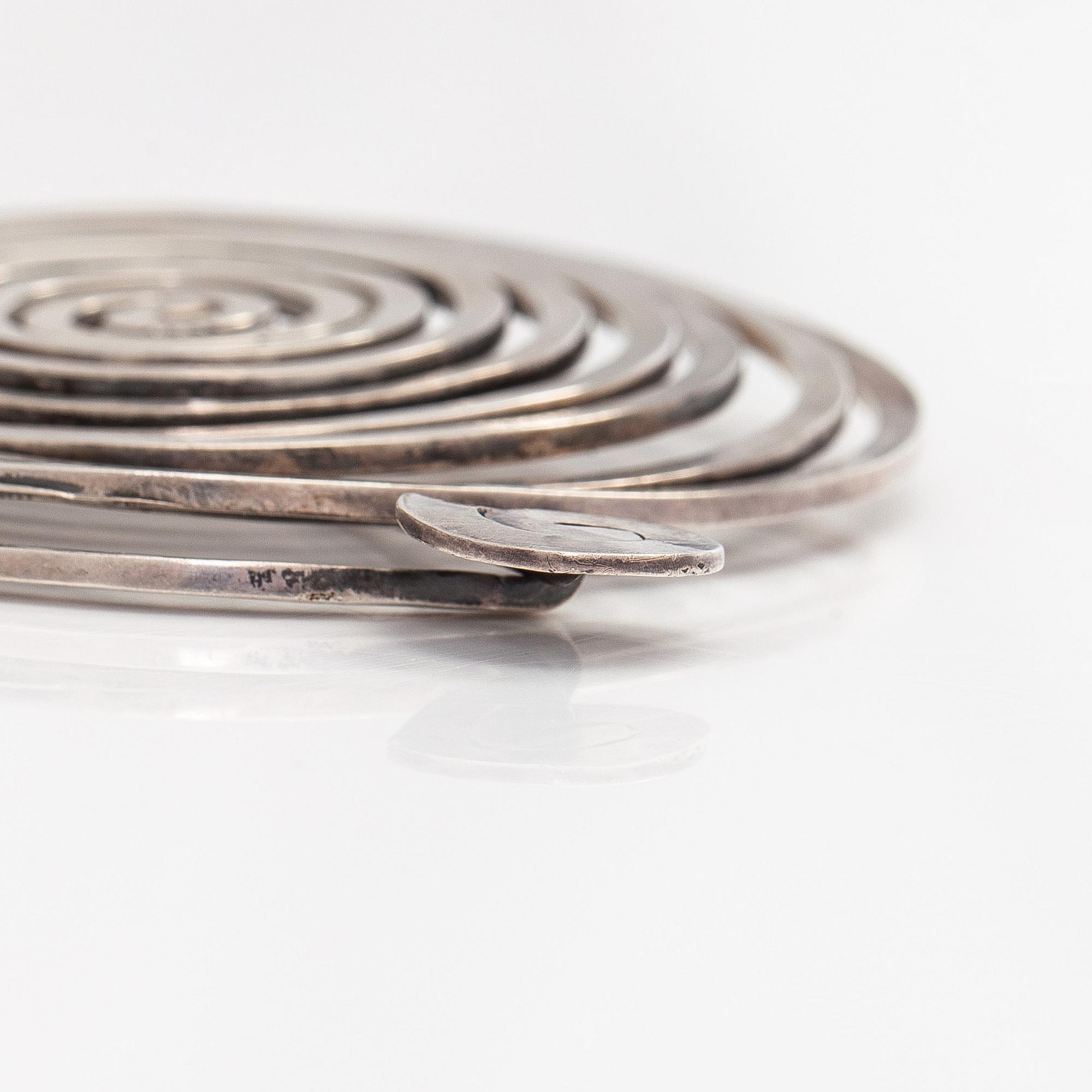 Alexander Calder, brosch, 1940-tal.