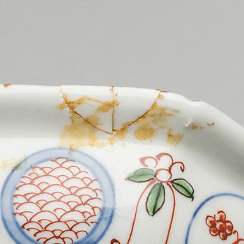 TWO JAPANESE BOWLS MARKED WAN LI(19th/20th century).