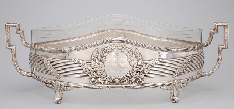 JARDINIERE, silver och glas, C.G. Hallberg, Stockholm, 1913.