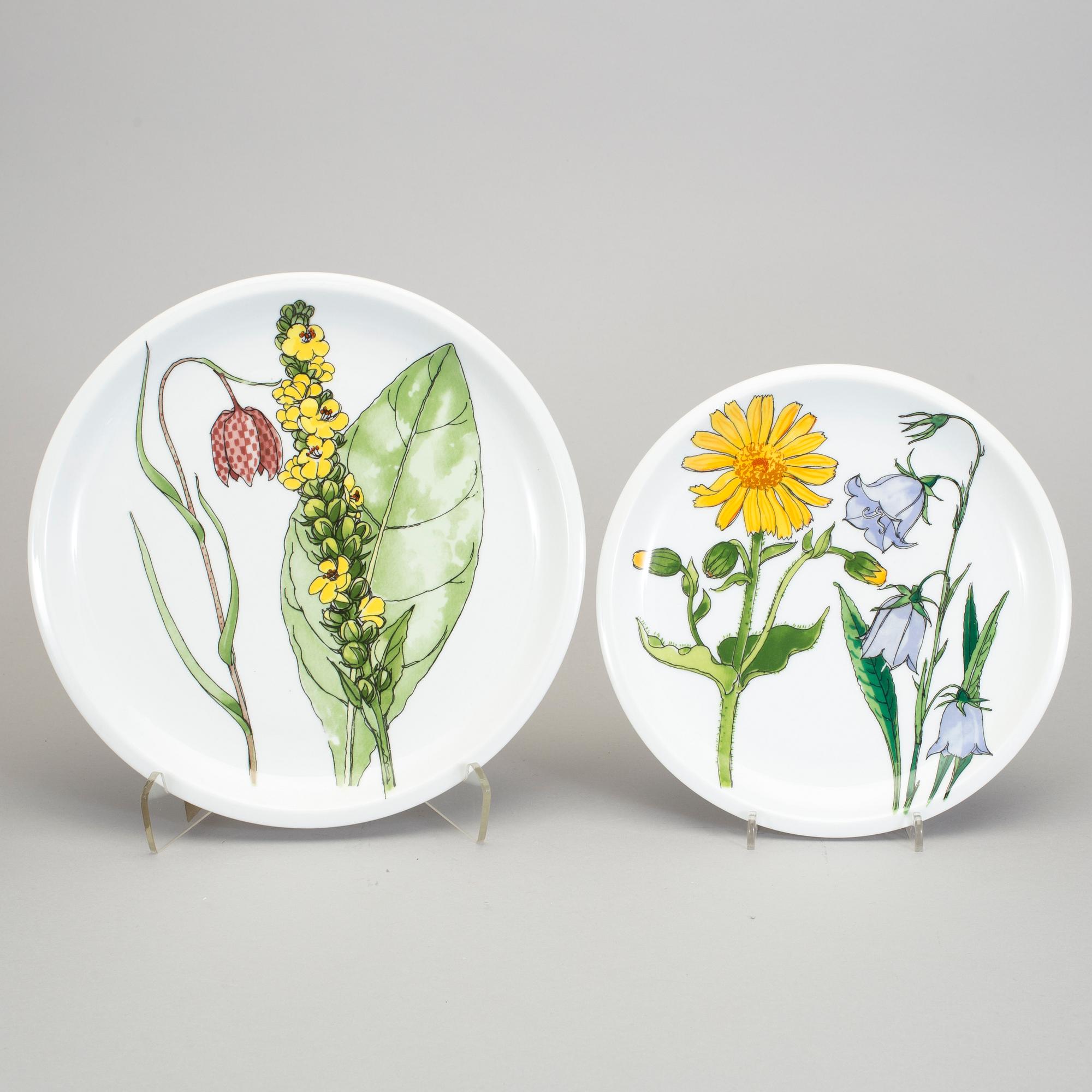 MARGUERITE WALFRIDSON, 25 delar, "Midsommar", för IKEA. Formgiven 1974.