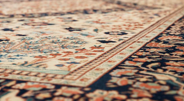 ANTIQUE/SEMI-ANTIQUE KASHAN SO CALLED MOTACHEM. 205,5 x 135 cm.