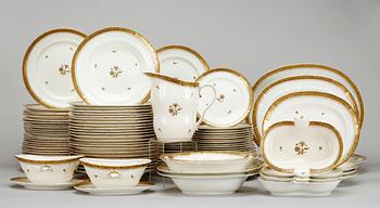 460. An Wilhelm Kåge dinner service (116 pieces).