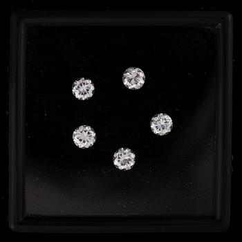 DIAMANTER, 5 st, ca 0,20 ct / st, samt andra små ädelstenar.