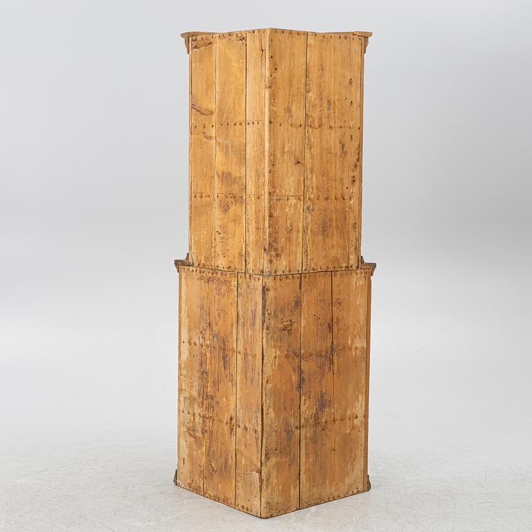 Corner cabinet, 19th century.