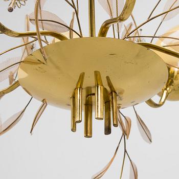 Paavo Tynell, a mid-20th century '9029/ chandelier fot Taito.