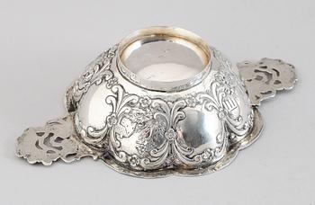 KÅSA, silver, barockstil, Nederländerna, omkring år 1900.