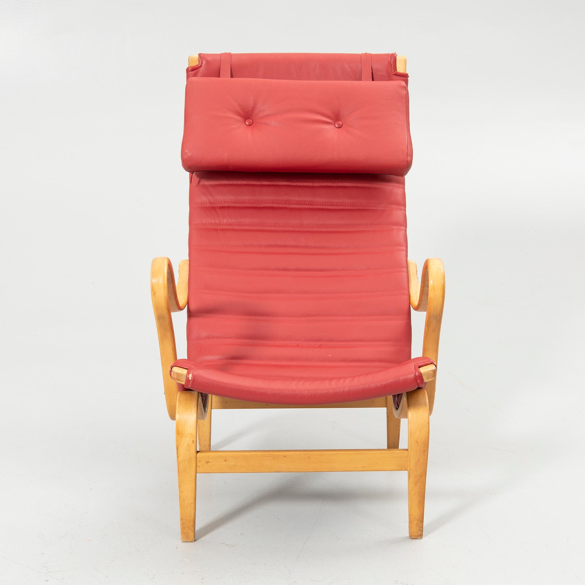 Bruno Mathsson, Armchair, ‘Pernilla’, Firma Karl Mathsson, Värnamo, second half of the 20th century.