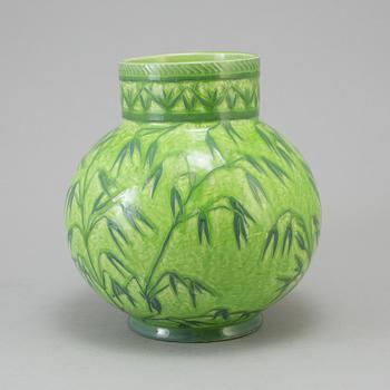 GUNNAR WENNERBERG, a sgrafitto stoneware art nouveau vase, Gustafsberg 1901.