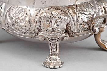 KERMAKKO, hopeaa, Kristian Hammer, Tukholma 1867. Paino noin 212 g.