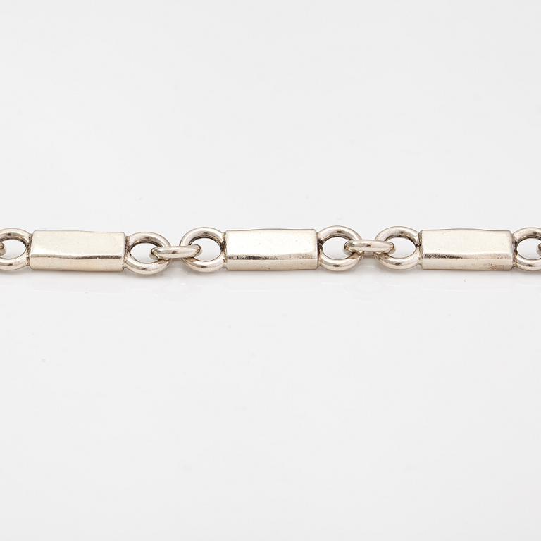 Bertel Gardberg, A sterling silver bracelet. Tammisaari 1979.