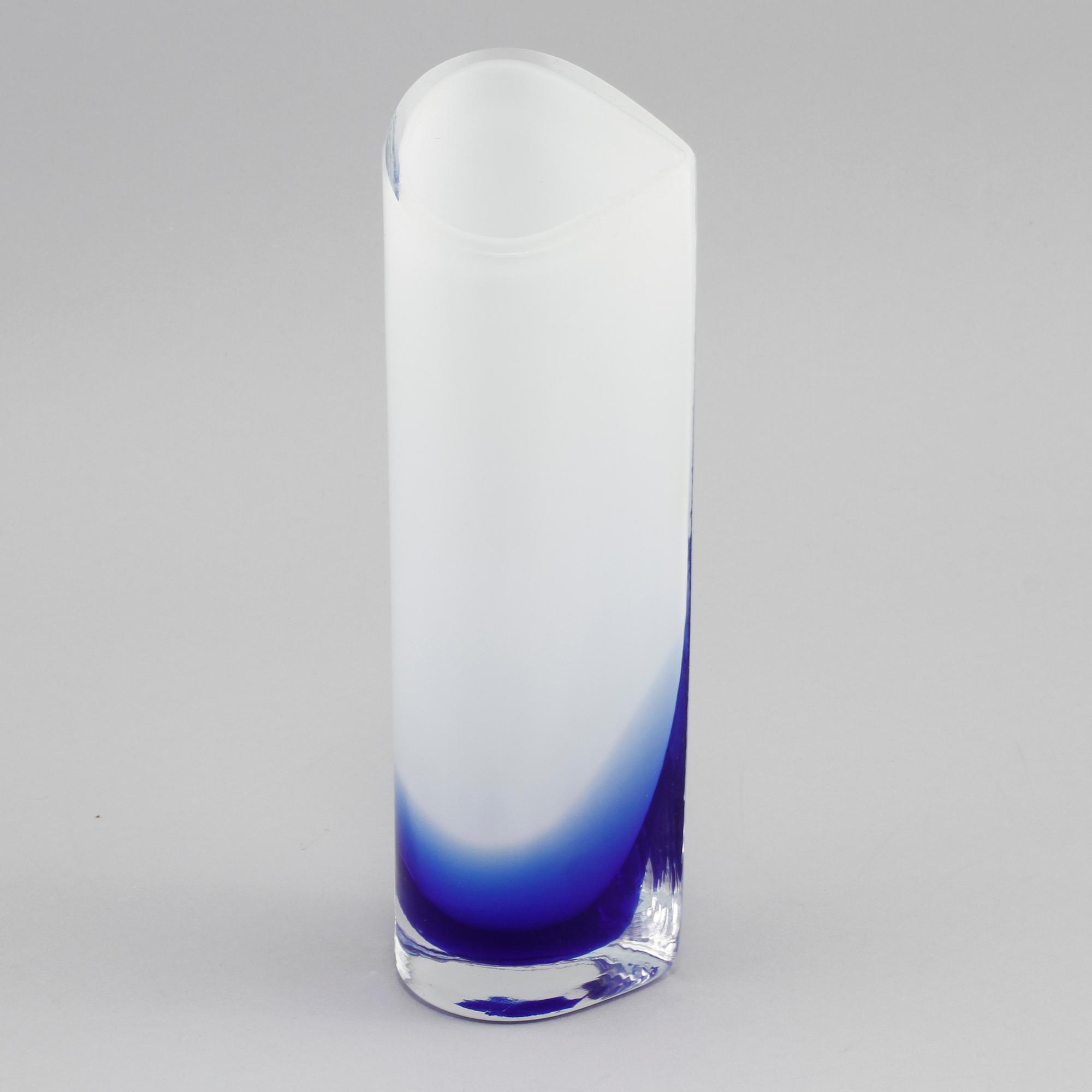 VAS, glas, Inkeri Toikka, Nuutajärvi, Finland, 1900-talets andra hälft.
