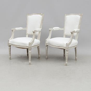 KARMSTOLAR, 1 par, gustaviansk stil, 1900-talets första hälft.