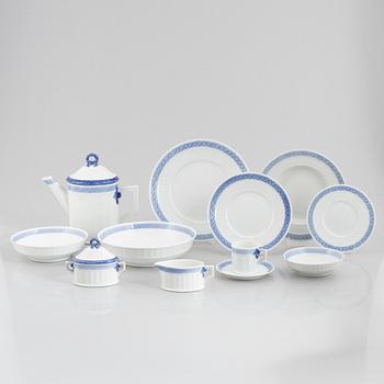 Royal Copenhagen, a 71-piece dinner and coffee service, 'Blå Vifte', Denmark.