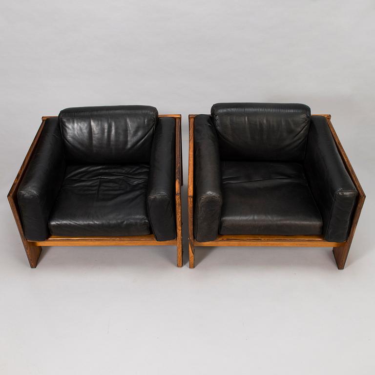 TOBIA SCARPA, FÅTÖLJER, ett par, "Bastiono", Haimi 1960-talets slut.