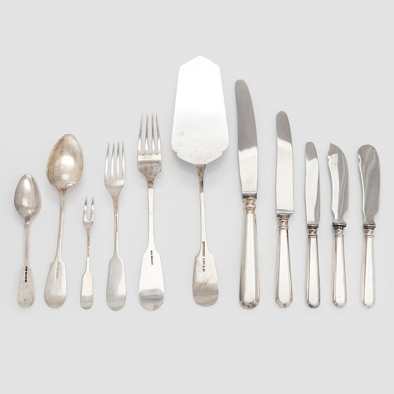 Aterinsarja 12:lle, yht. 87 osaa, hopeaa, Turku, Helsinki, Hämeenlinna 1908-1951.