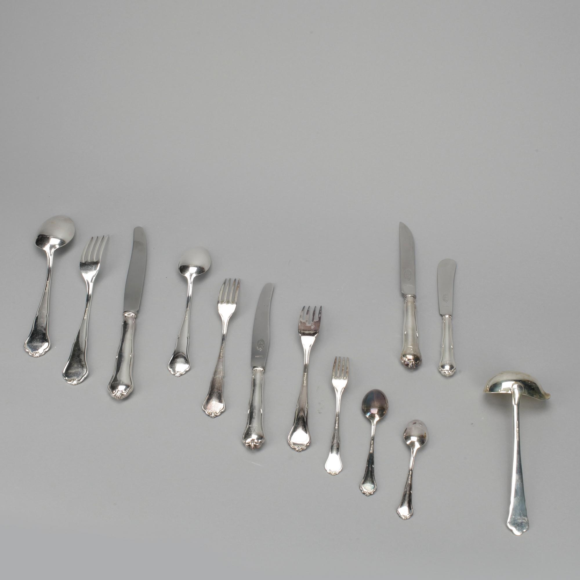 BESTICKSERVIS, 138+1 delar, silver, "Viktoria", CG Hallberg, mest 1940-tal. Tot ca 6990 gram.