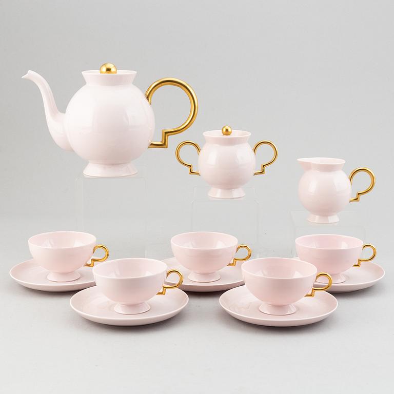 An 8-piece porcelain coffee service, Johann Haviland, Bavaria, 20th Century.