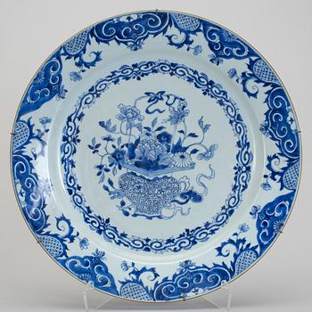 FAT, porslin, Kina, Qianlong (1736-1795).