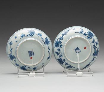 Two blue and white dishes, Ming dynasty, Tianqi (1621-27).