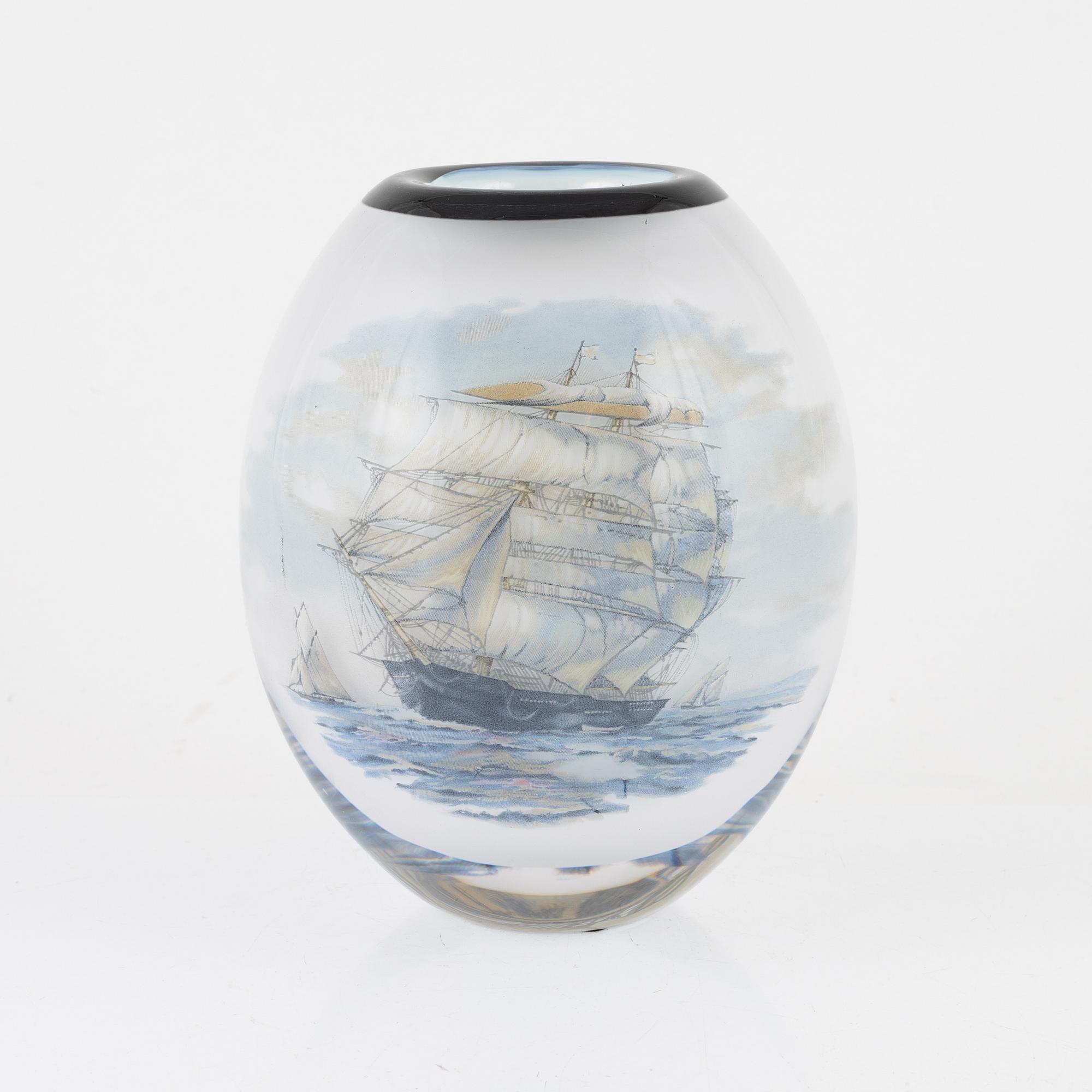 Robert Huber Petersson, a unique graal vase, Sweden.