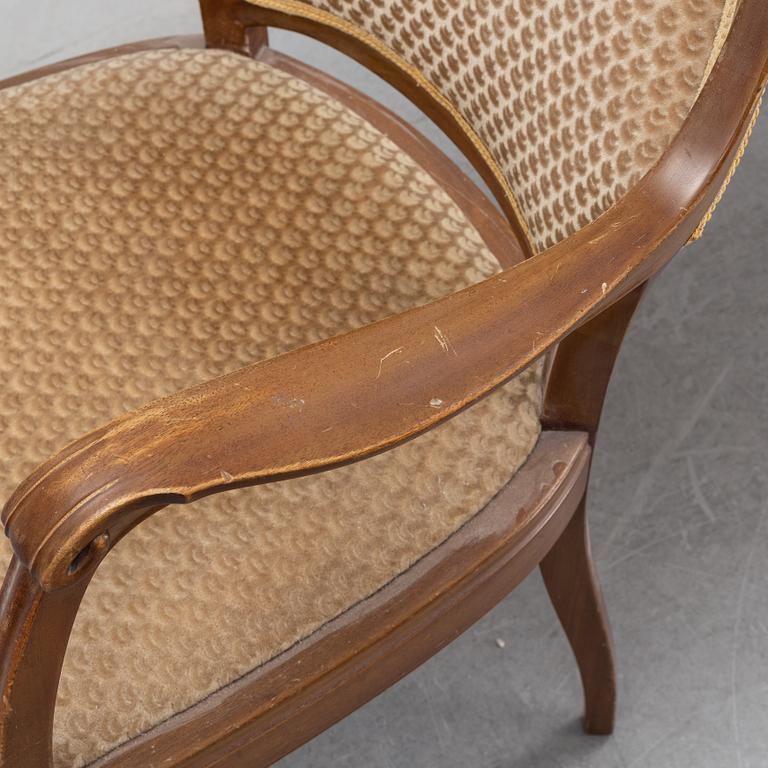 A pair of art noveu armchairs, early 20th Century.