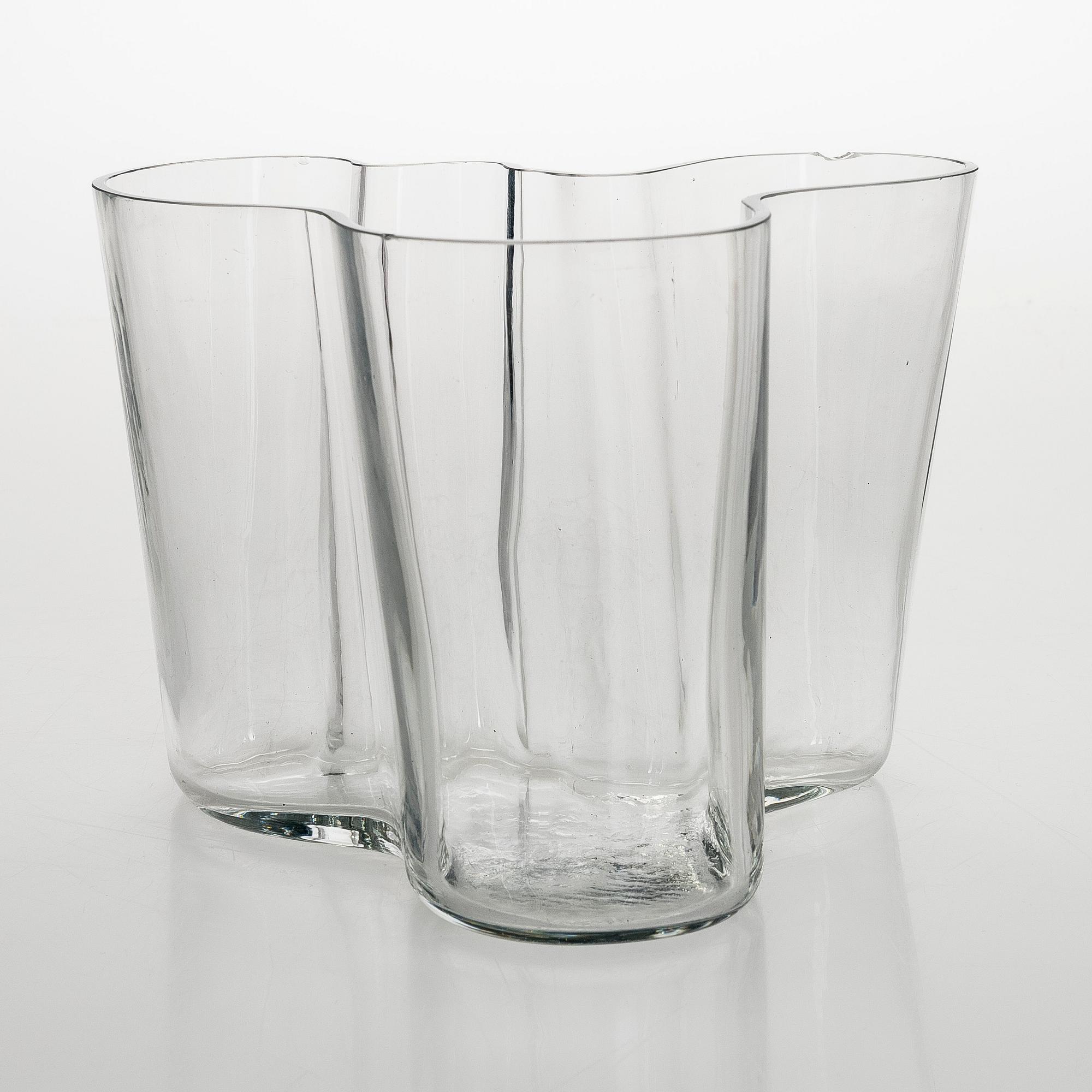 Alvar Aalto, maljakko, signeerattu Alvar Aalto 3030, 1950-luku.