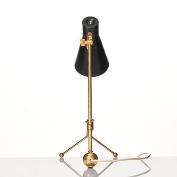 Tapio Wirkkala, bordslampa, modell "K11-16", Idman, Finland, 1900-talets mitt.