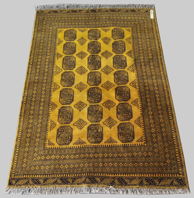 MATTA, guldafghan, 287 x 207.