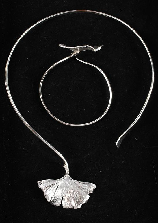HALSLÄNK OCH ARMLÄNK, sterling silver, "Flora Danica". 54gr.
