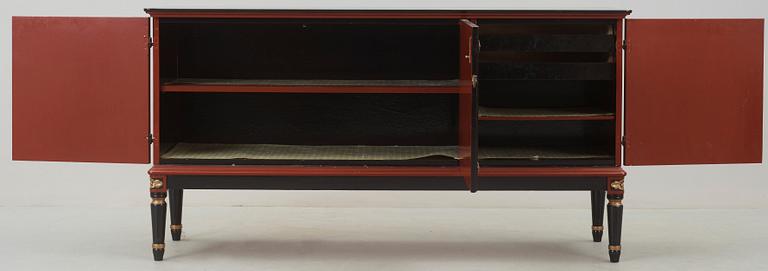 SIDEBOARD, gustaviansk stil, 1900-tal.