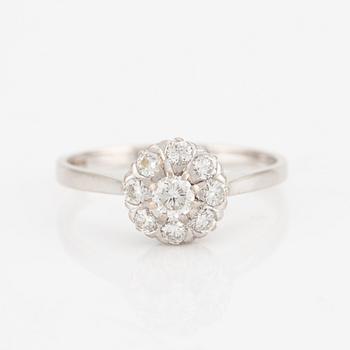 Ring, 18K white gold and brilliant-cut diamonds.