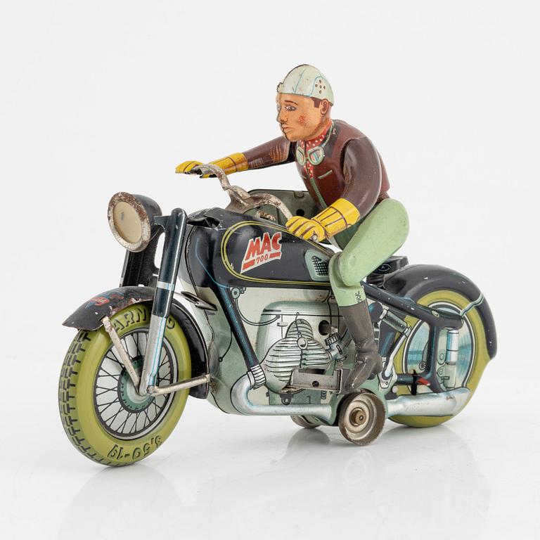 A tin motorcycle, 'Mac 700' from Arnold, Germany, around mid 20th Century.