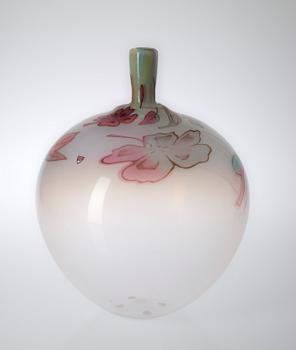 An Eva Englund 'graal' glass vase, Orrefors 1986.