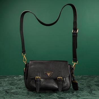 VÄSKA, Prada.