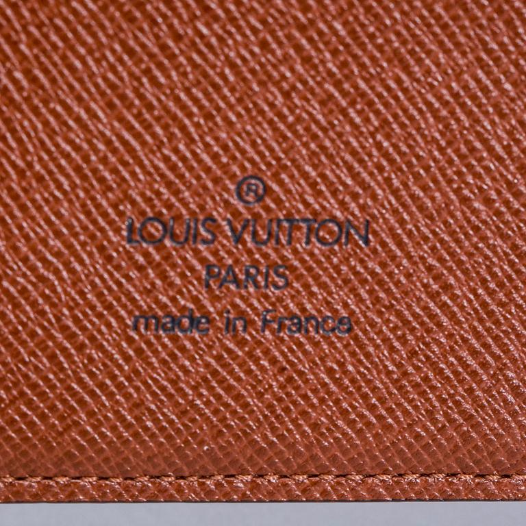 AGENDA, "Large ring agenda cover", Louis Vuitton.