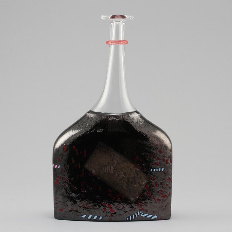 FLASKA, glas, Bertil Vallien, Kosta Boda, 1980/90-tal.