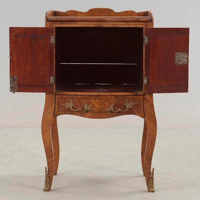 A Swedish Rococo 18th century chamberpot cupboard.