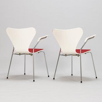Arne Jacobsen,  stolar 6 st, "Sjuan", Fritz Hansen, Danmark 1984-1989.