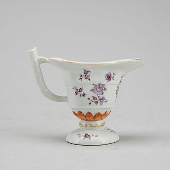 SÅSKANNA, porslin, Kina, Qing dynastin, Jiaqing (1796-1820).