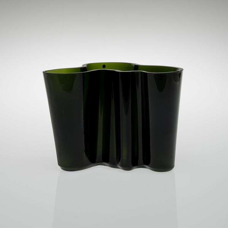 ALVAR AALTO, VAS, "Savoy", signerad Alvar Aalto - 3030. Iittala.