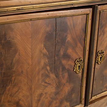 Skänk, gustaviansk stil, sent 1800-tal.