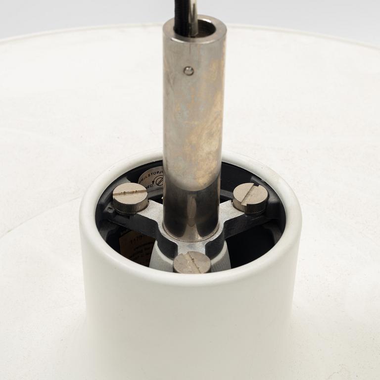 Poul Henningsen, taklampa, "Charlottenborg PH 6 ½", Louis Poulsen, Danmark.