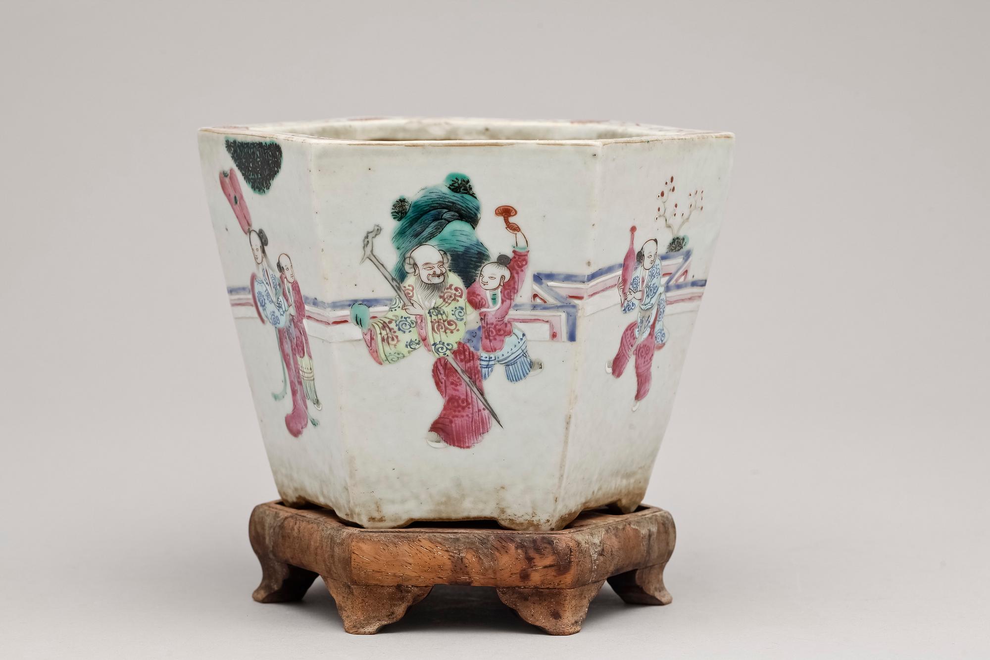 PARTI PORSLIN, 4 delar, Kina, bl a sannolikt 1800-tal.